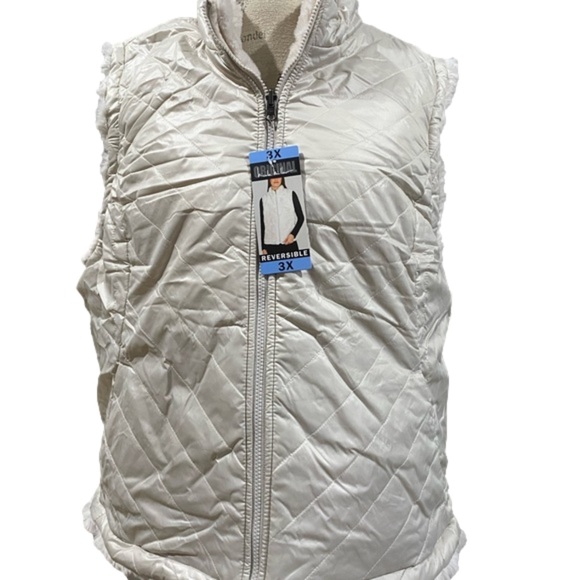 Nicole Miller Jackets & Blazers - Nicole Miller Ladies Women’s Reversible Vest with Pockets Size NEW